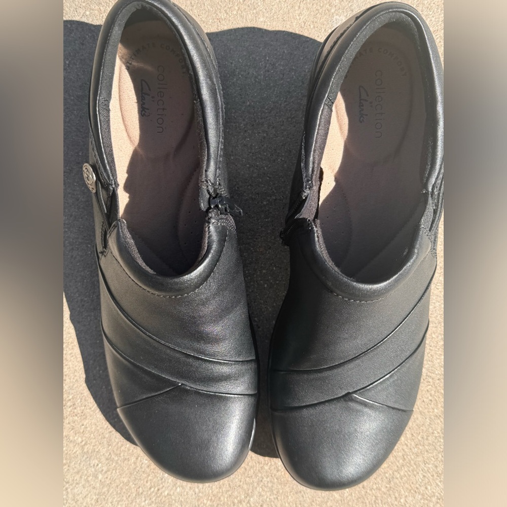 Clarks Channing Ann black leather